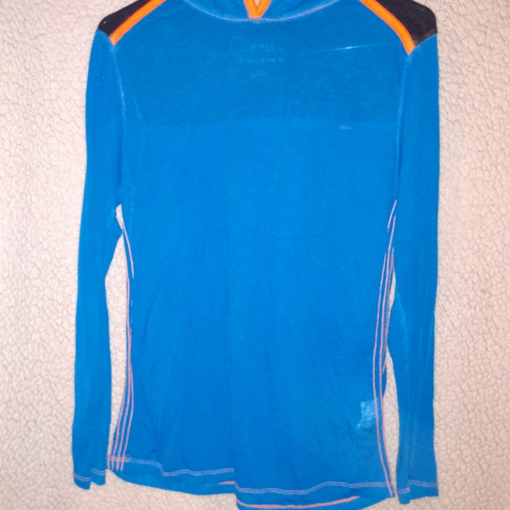 Buckle Black Long sleeve hooded shirt